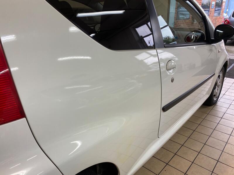 PEUGEOT 107
