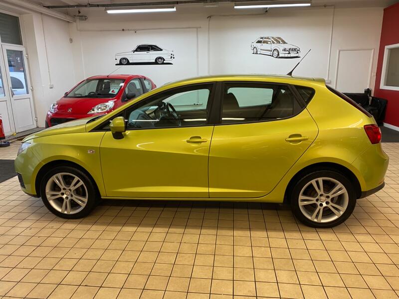 SEAT IBIZA