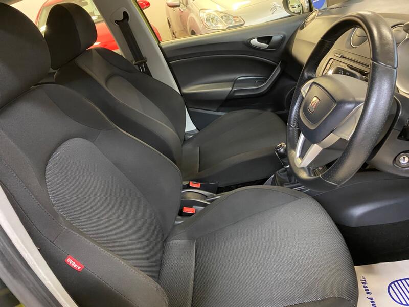 SEAT IBIZA