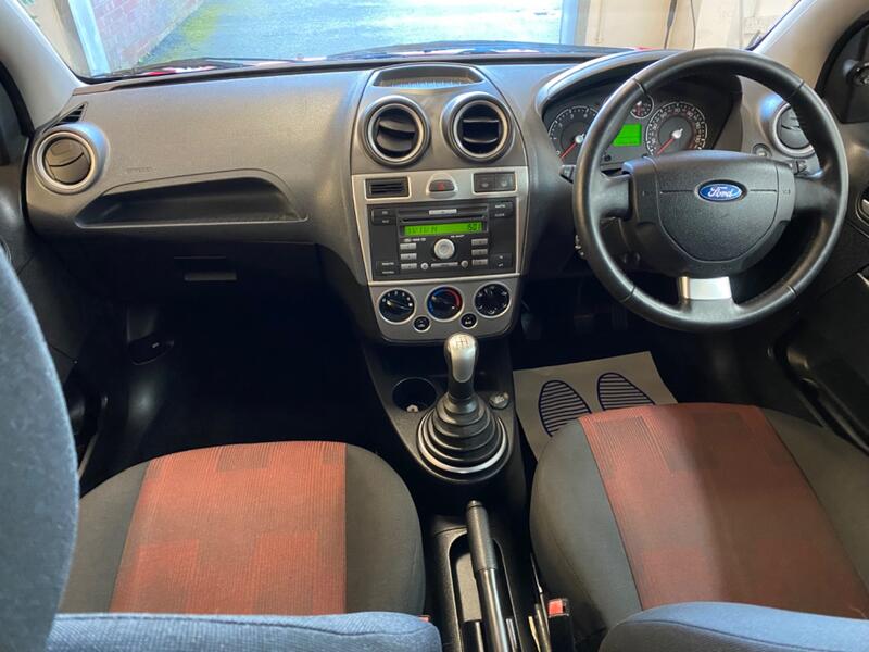 FORD FIESTA