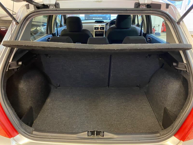 PEUGEOT 307