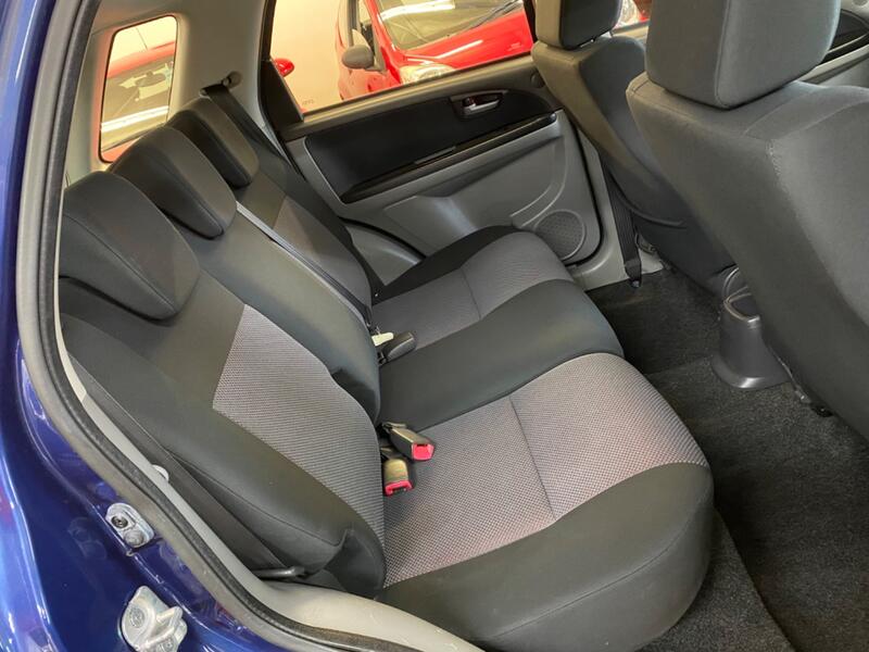 SUZUKI SX4
