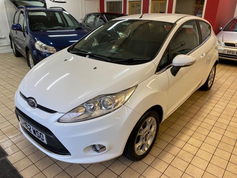 View FORD FIESTA 1.25 Zetec 