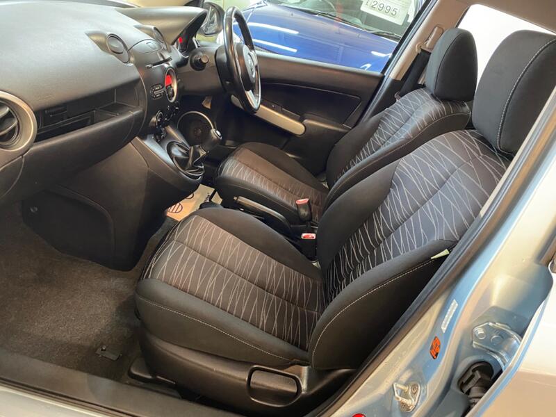 MAZDA MAZDA2