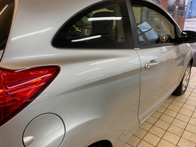 FORD KA