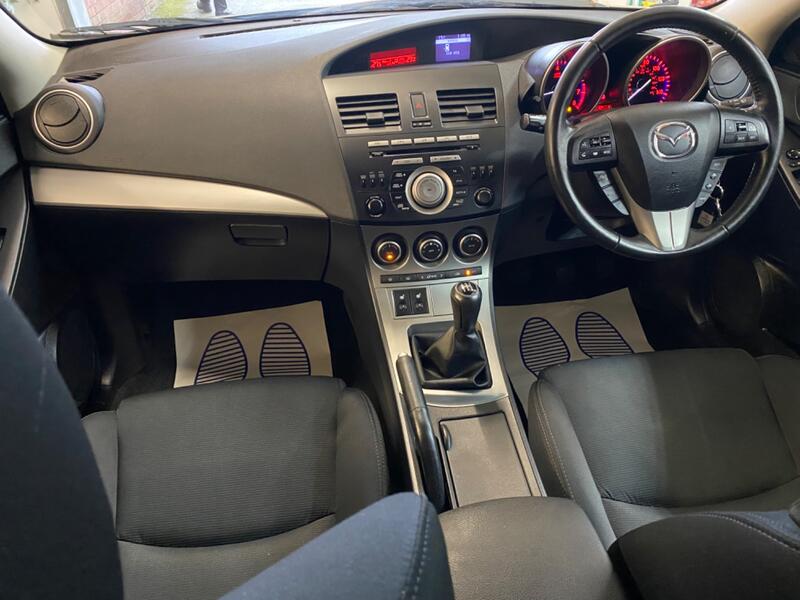 MAZDA MAZDA3