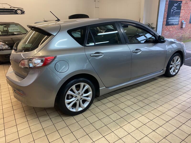MAZDA MAZDA3