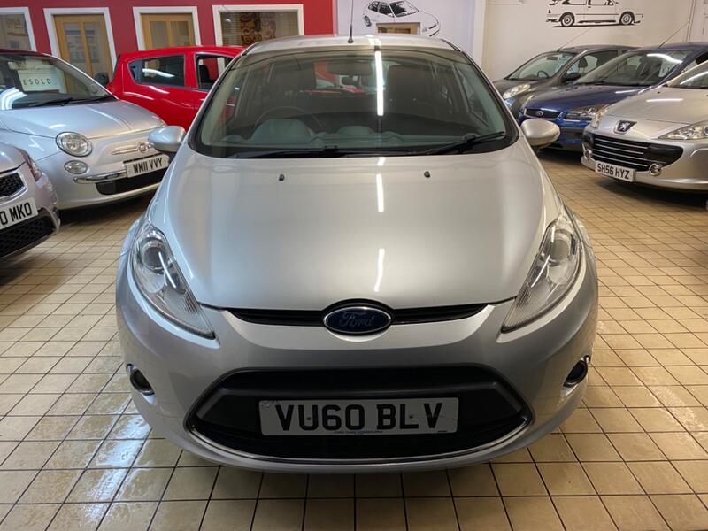 View FORD FIESTA 1.3 Zetec 