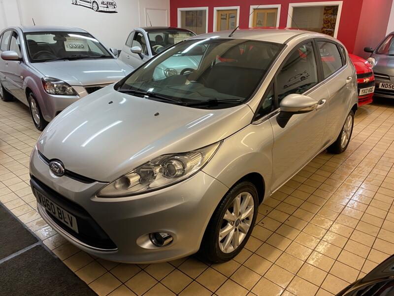 View FORD FIESTA 1.3 Zetec 