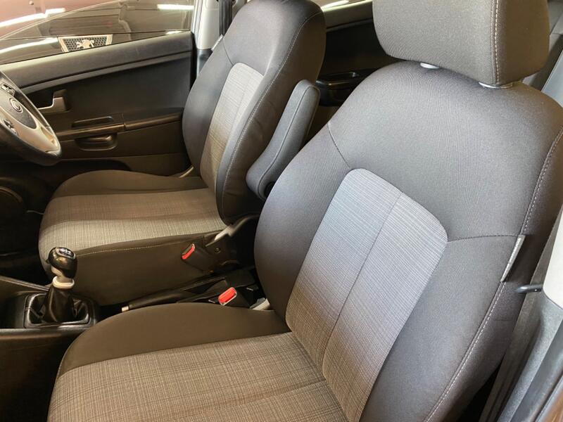 KIA VENGA