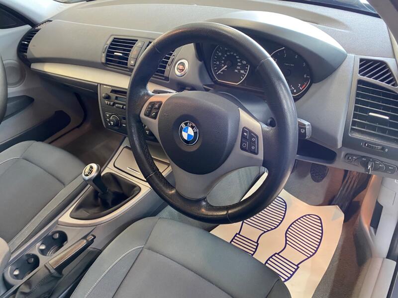 BMW 1 SERIES