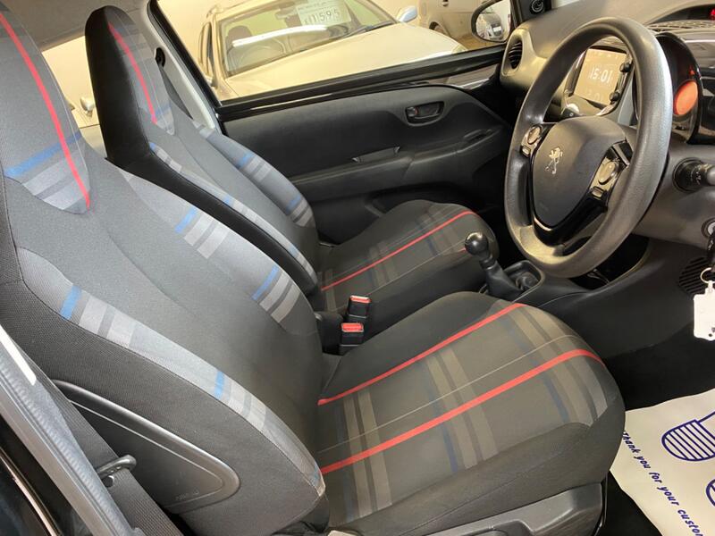 PEUGEOT 108