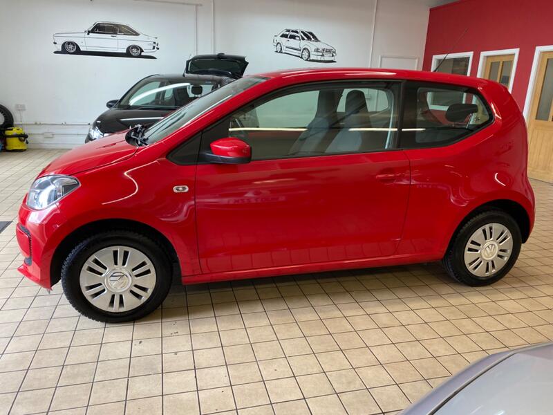 VOLKSWAGEN UP