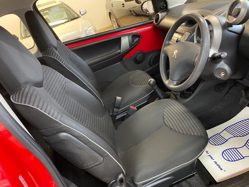 PEUGEOT 107