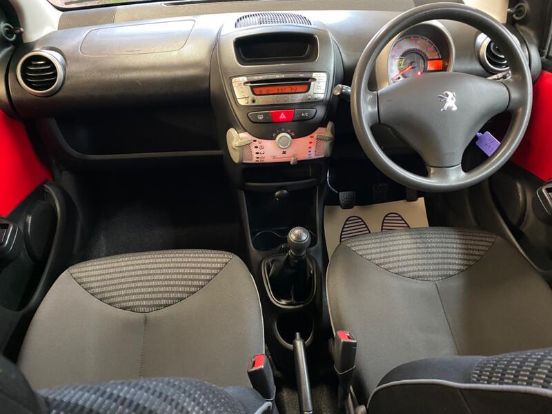 PEUGEOT 107