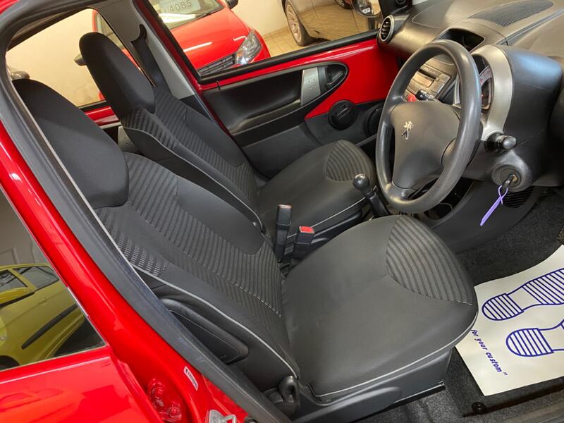 PEUGEOT 107