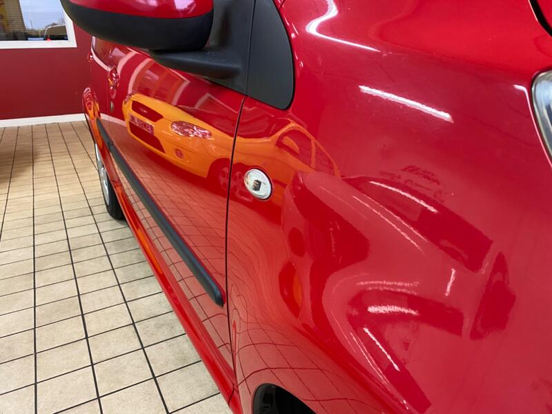 PEUGEOT 107