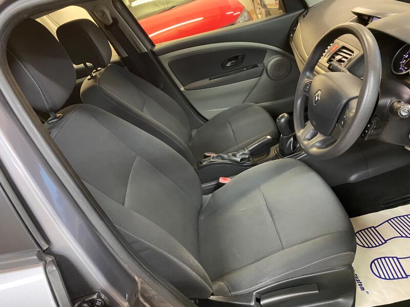 RENAULT MEGANE
