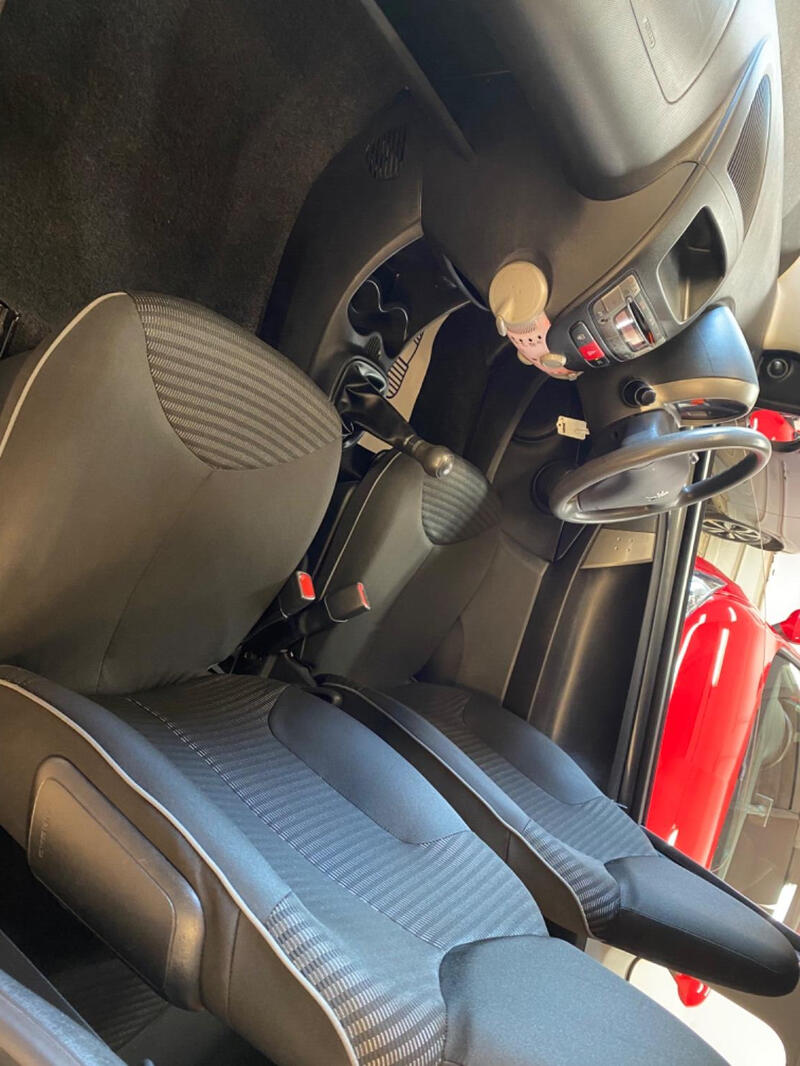 PEUGEOT 107