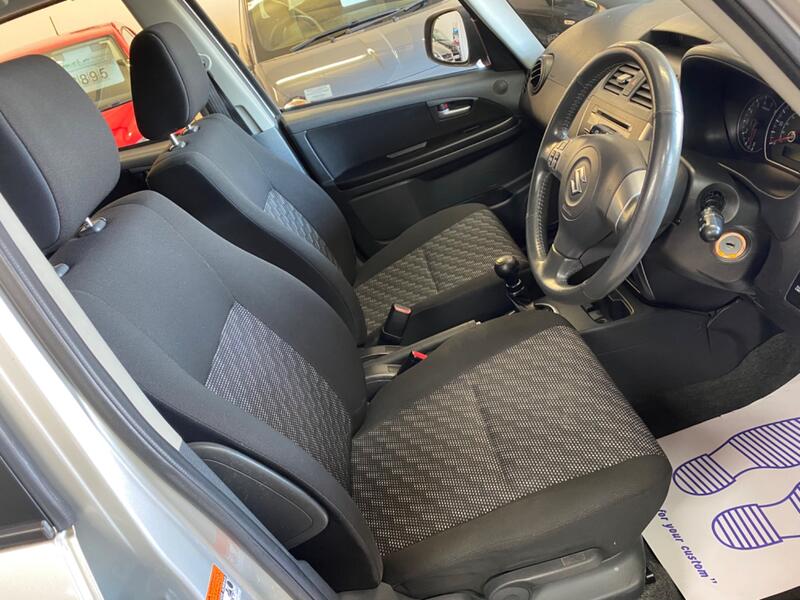 SUZUKI SX4