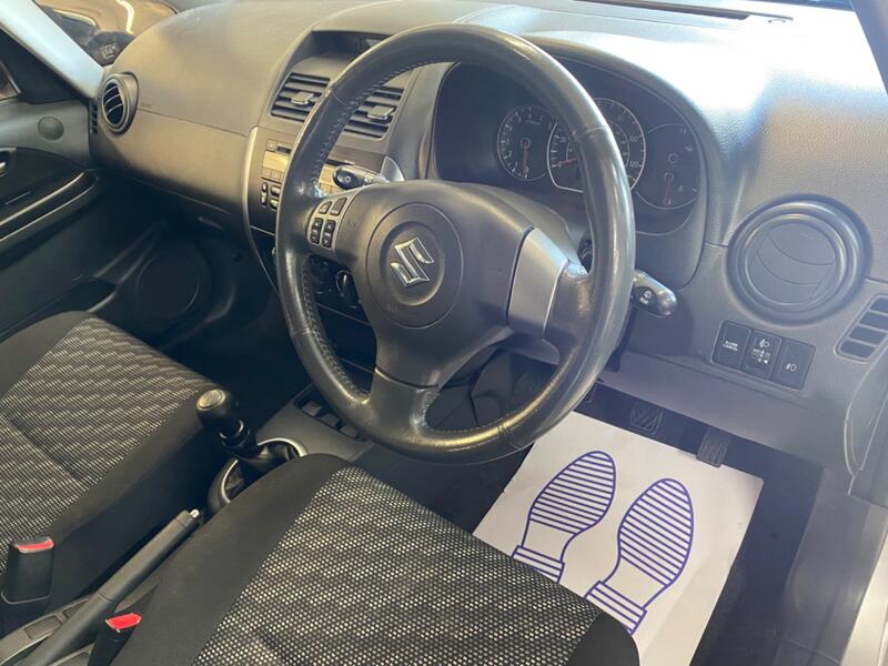 SUZUKI SX4