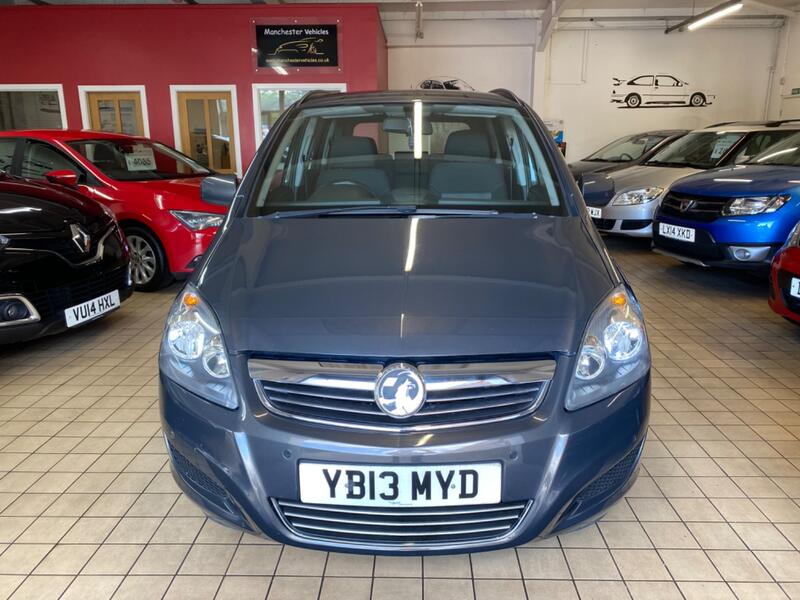 View VAUXHALL ZAFIRA 1.6 16V Exclusiv