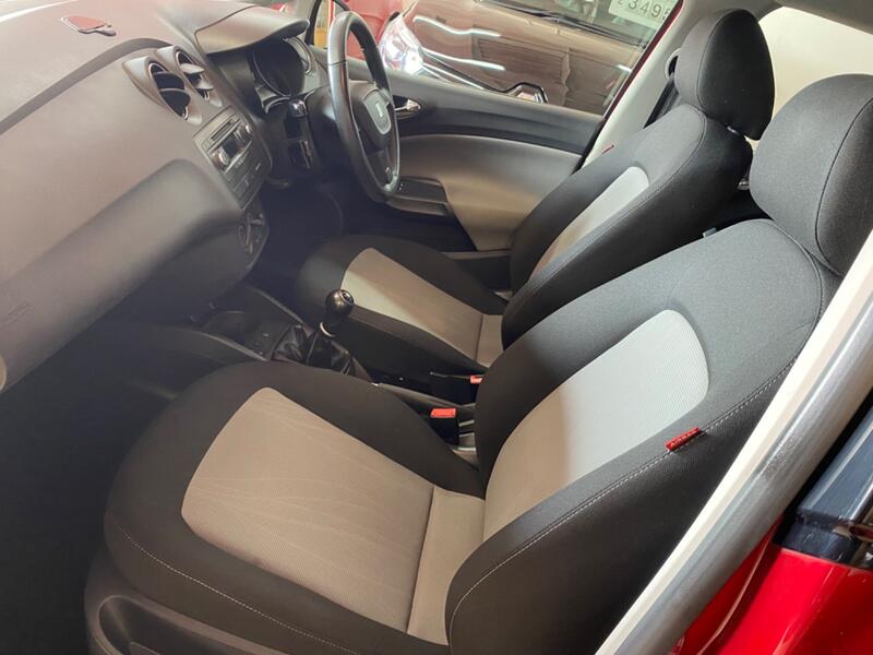 SEAT IBIZA