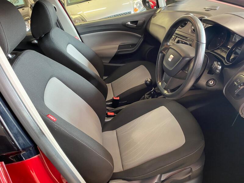SEAT IBIZA