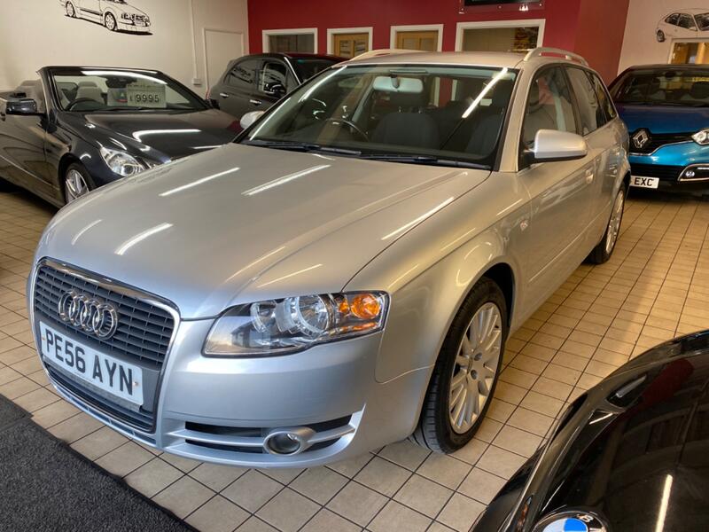 View AUDI A4 AVANT 2.0 TDI SE