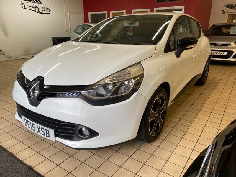 View RENAULT CLIO 0.9 Dynamique MediaNav TCe 90 Stop & Start