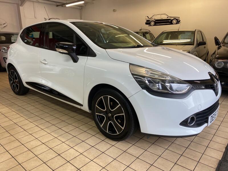 View RENAULT CLIO 0.9 Dynamique MediaNav TCe 90 Stop & Start