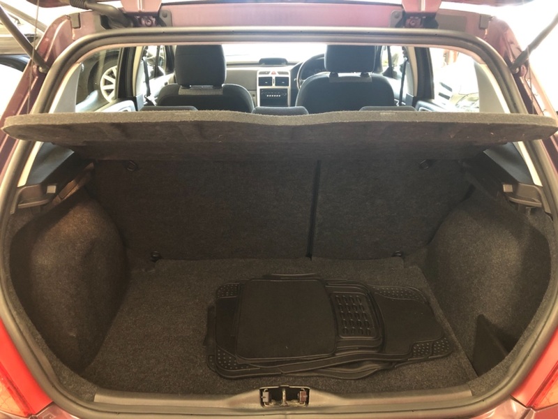 PEUGEOT 307