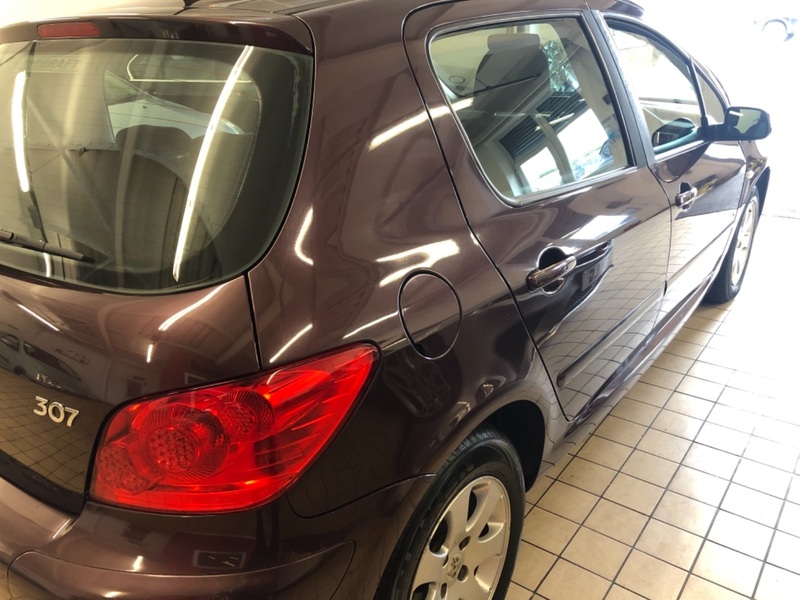 PEUGEOT 307