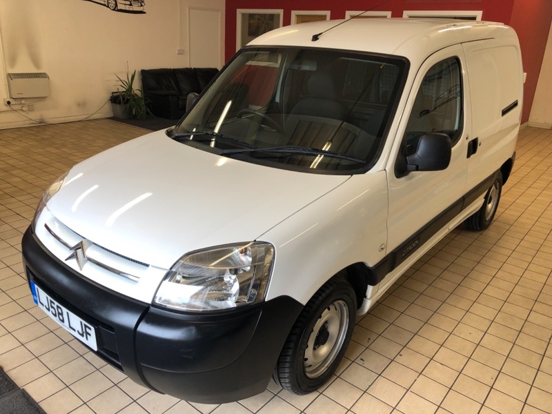 View CITROEN BERLINGO HDI FIRST