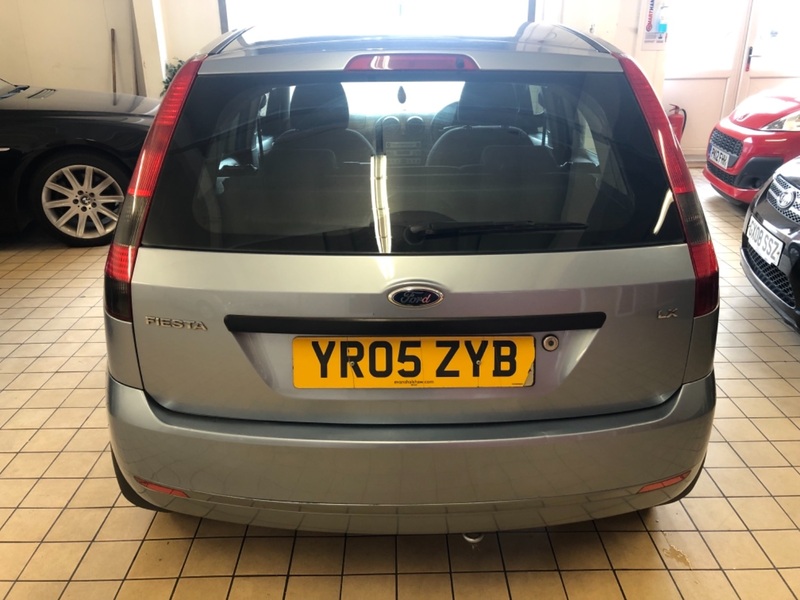 FORD FIESTA