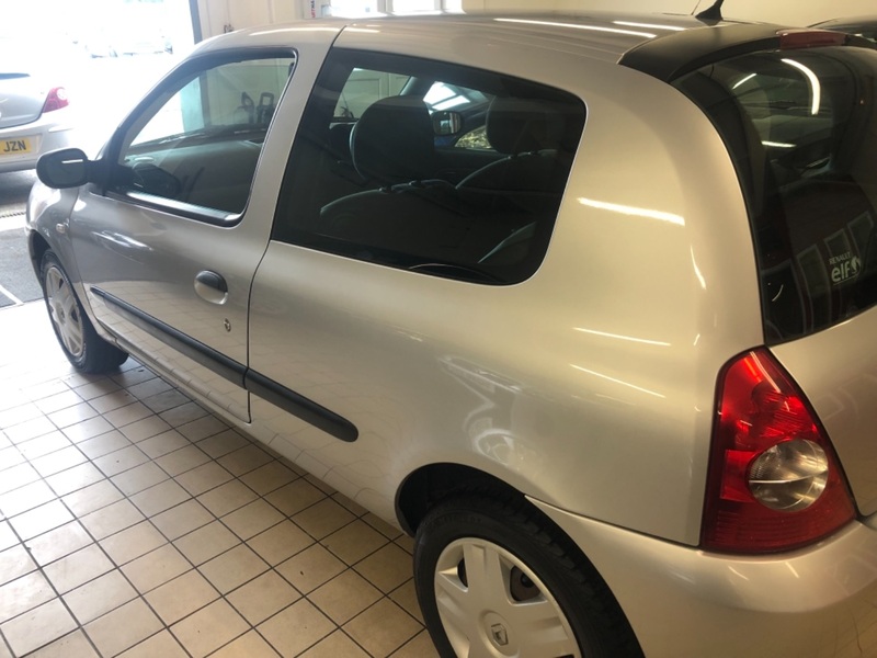 RENAULT CLIO
