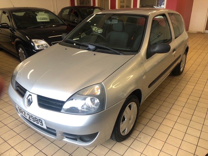 View RENAULT CLIO CAMPUS DCI 65