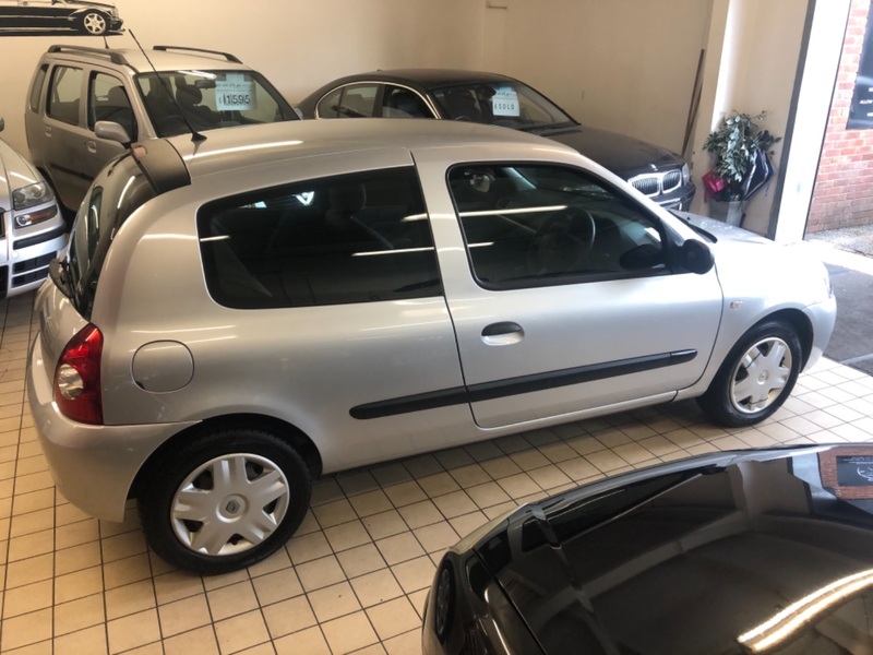 RENAULT CLIO