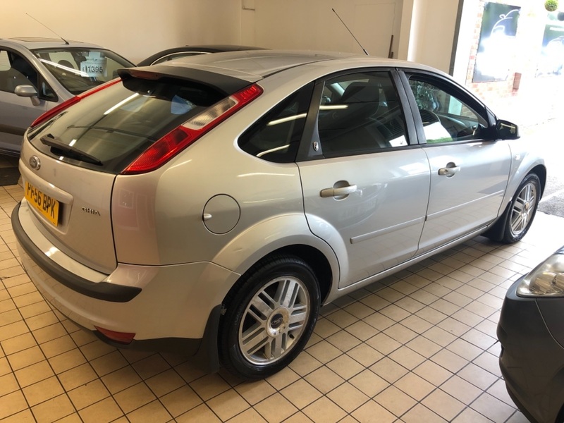 FORD FOCUS