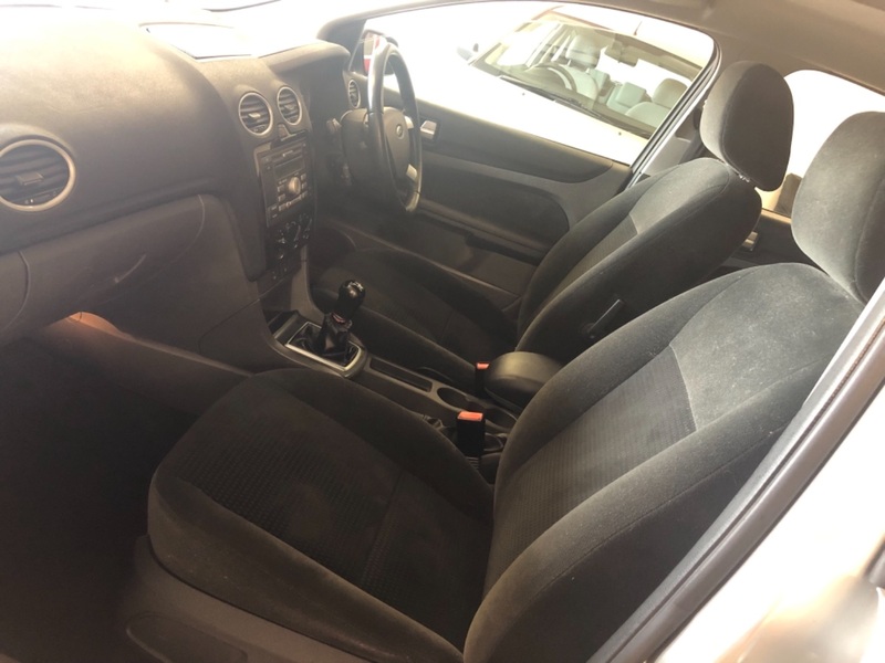 FORD FOCUS