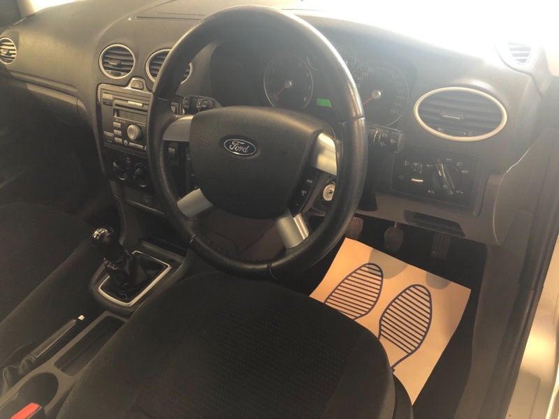 FORD FOCUS