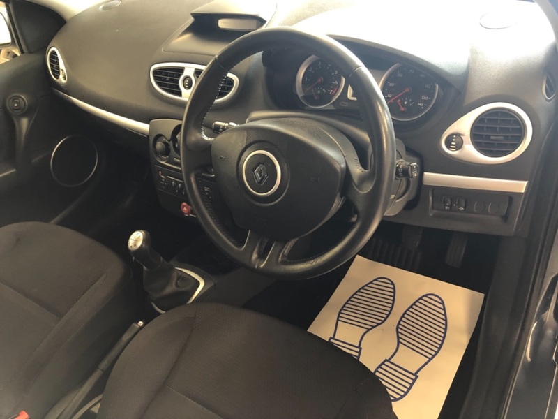 RENAULT CLIO
