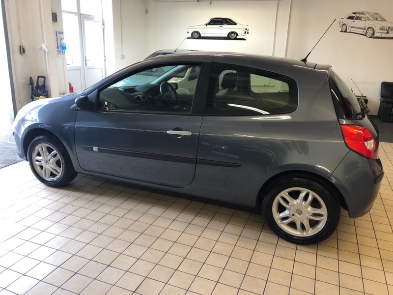 RENAULT CLIO