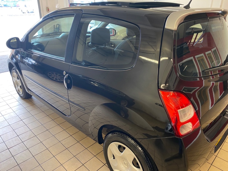 RENAULT TWINGO