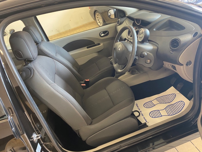 RENAULT TWINGO