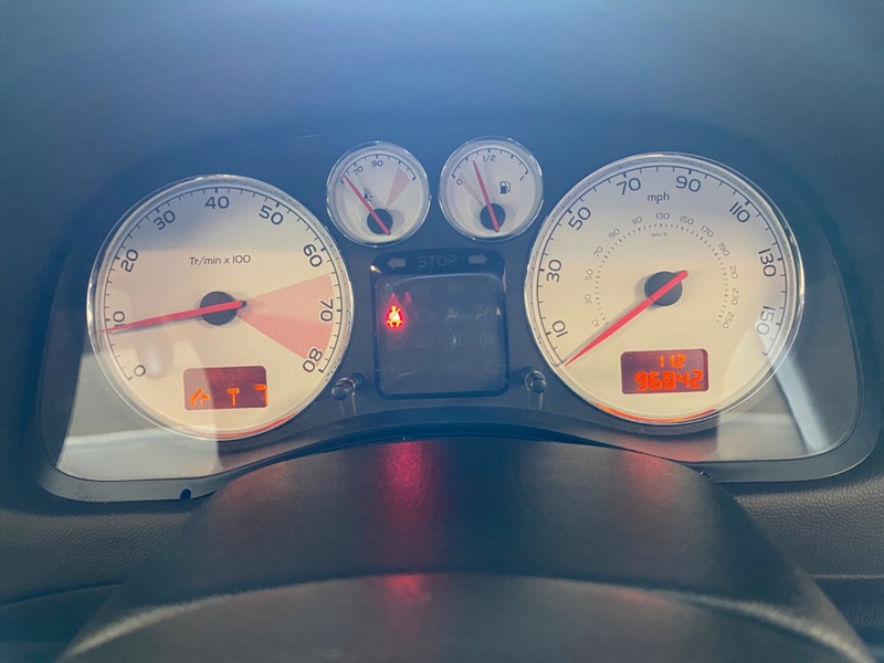 PEUGEOT 307