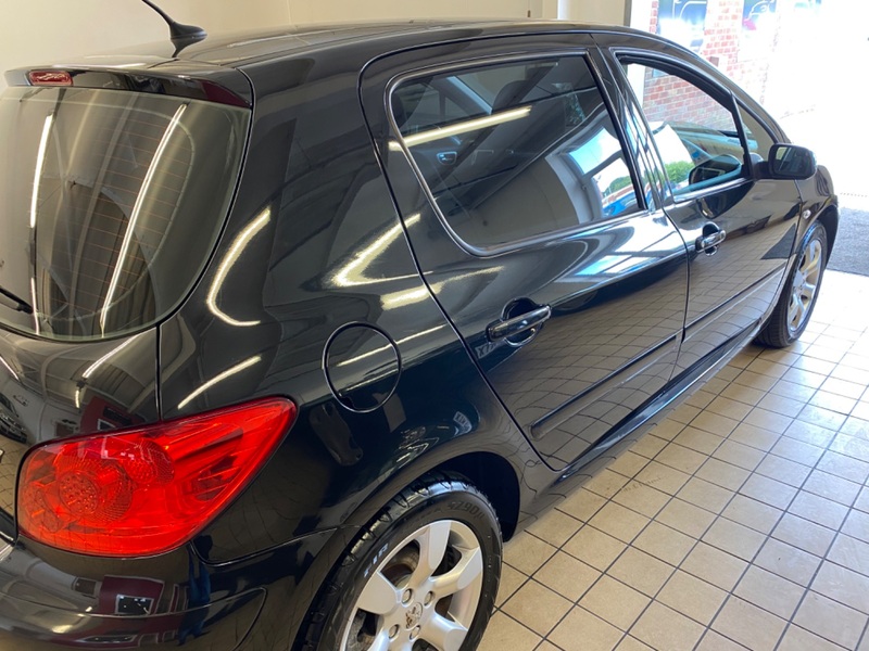 PEUGEOT 307