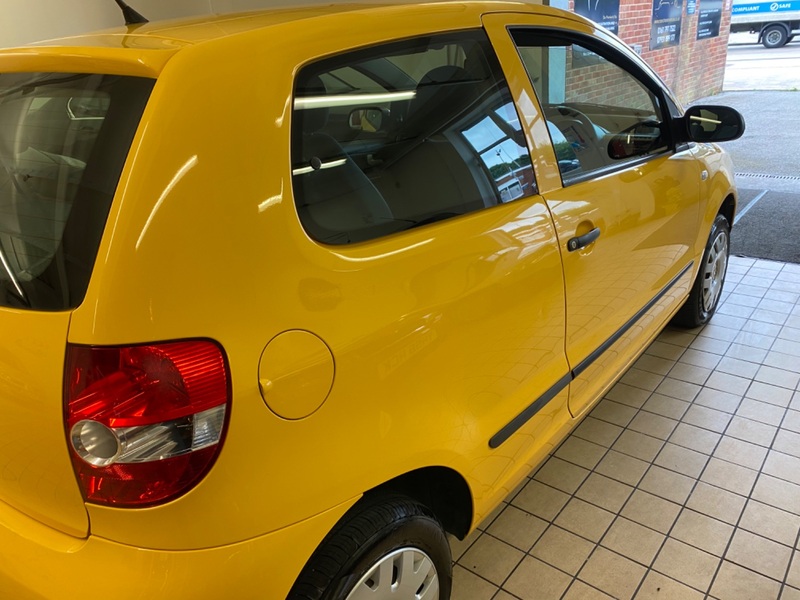VOLKSWAGEN FOX