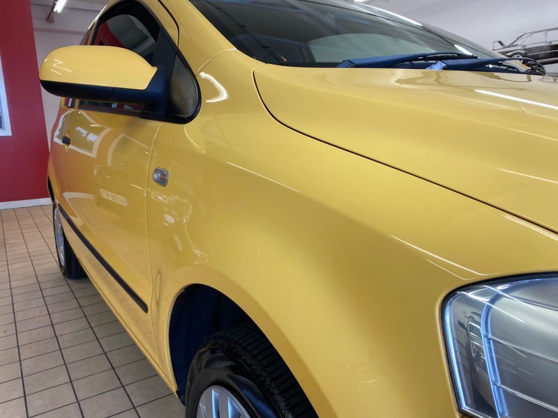 VOLKSWAGEN FOX