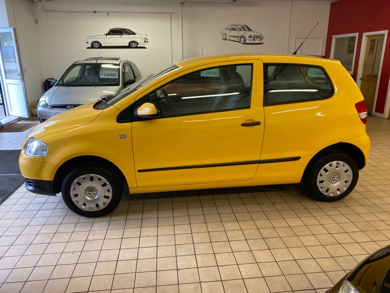 VOLKSWAGEN FOX